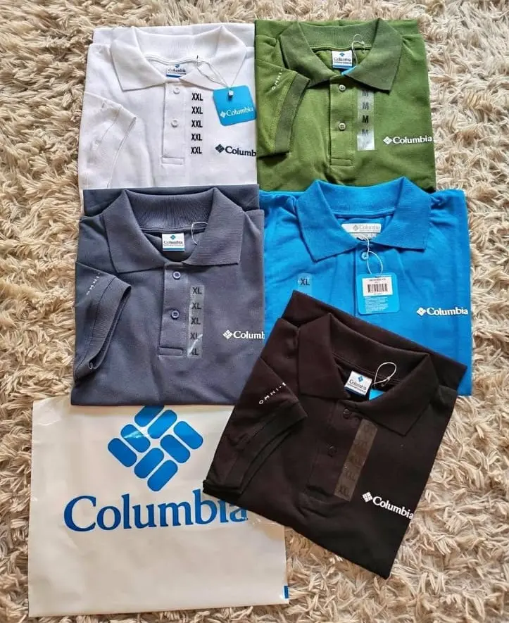 Polera con cuello columbia