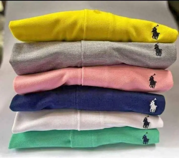 Polera con cuello polo